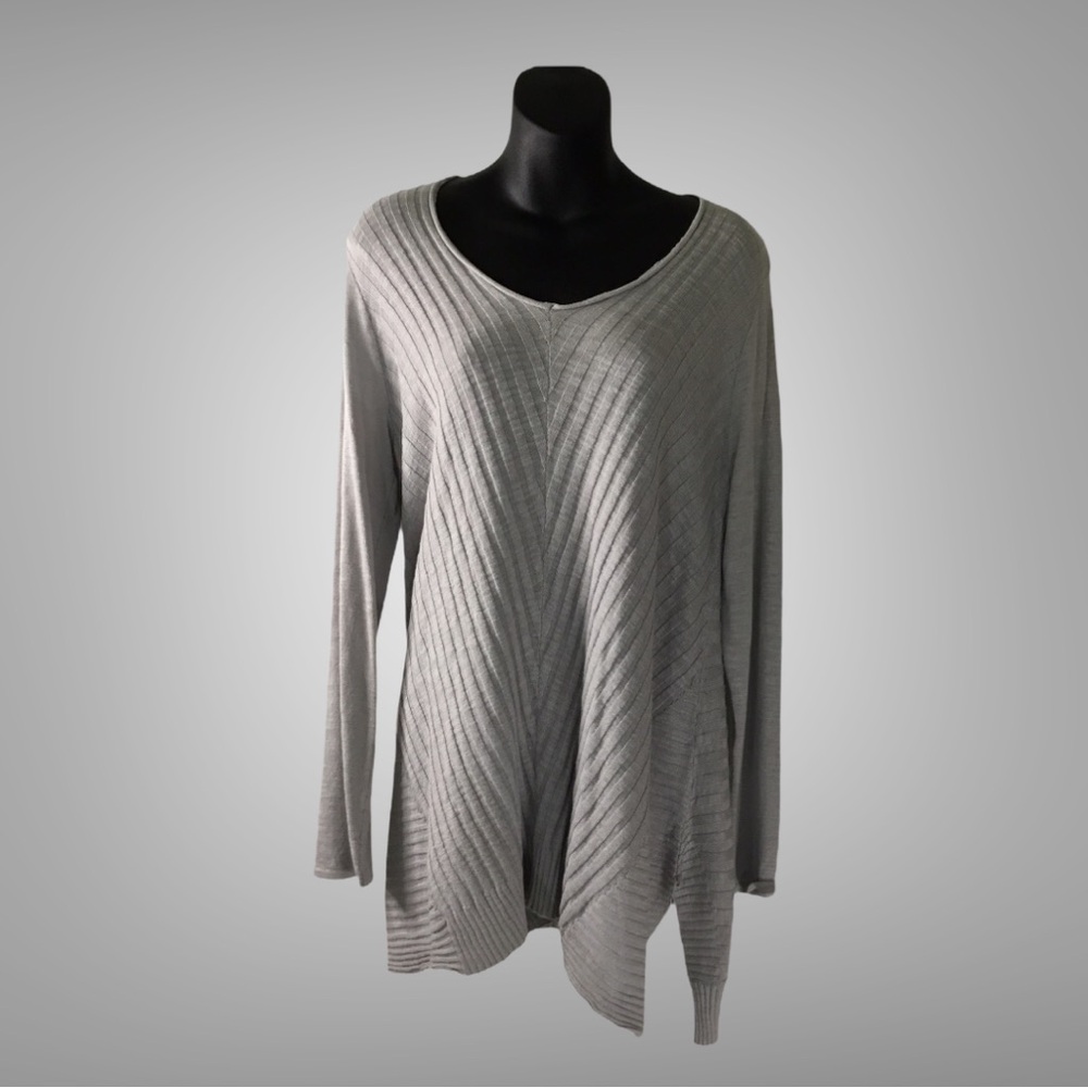 Beatrix OST Tunic Top Silver Pearl NWT Price Reduction!